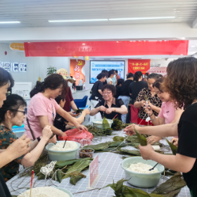 九华山社区开展“我们的节日·端午”暨六一儿童节传统文化体验活动