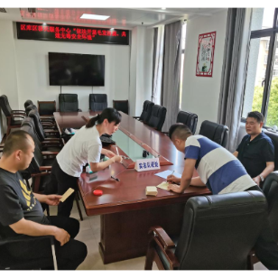 “发”力禁毒！区库区移民服务中心开展毛发检测活动