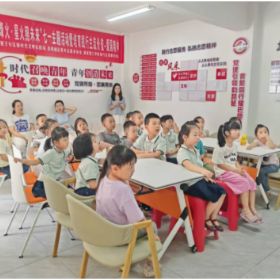 琵琶王社区：童心绘烽火 星火照未来