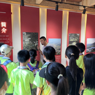 播撒红色种子 小小红色讲解员传承党史薪火