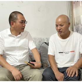 两位道德模范的“八一”约定