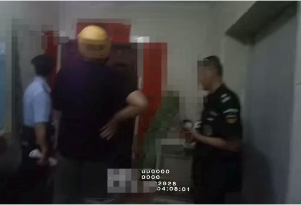接到订单，他立马报警......