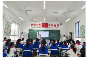 医校携手护花蕾——岳阳楼区妇幼保健院送上青春期“必修课”