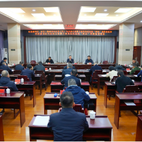 白再兴与区“四大家”班子成员及法检 “两长”开展集体谈话