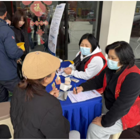口腔义诊进社区 健康服务暖民心——新元社区开展免费口腔义诊活动