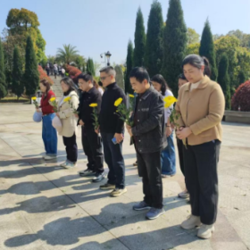 湘爱园社区:缅怀先烈志 奋进新征程