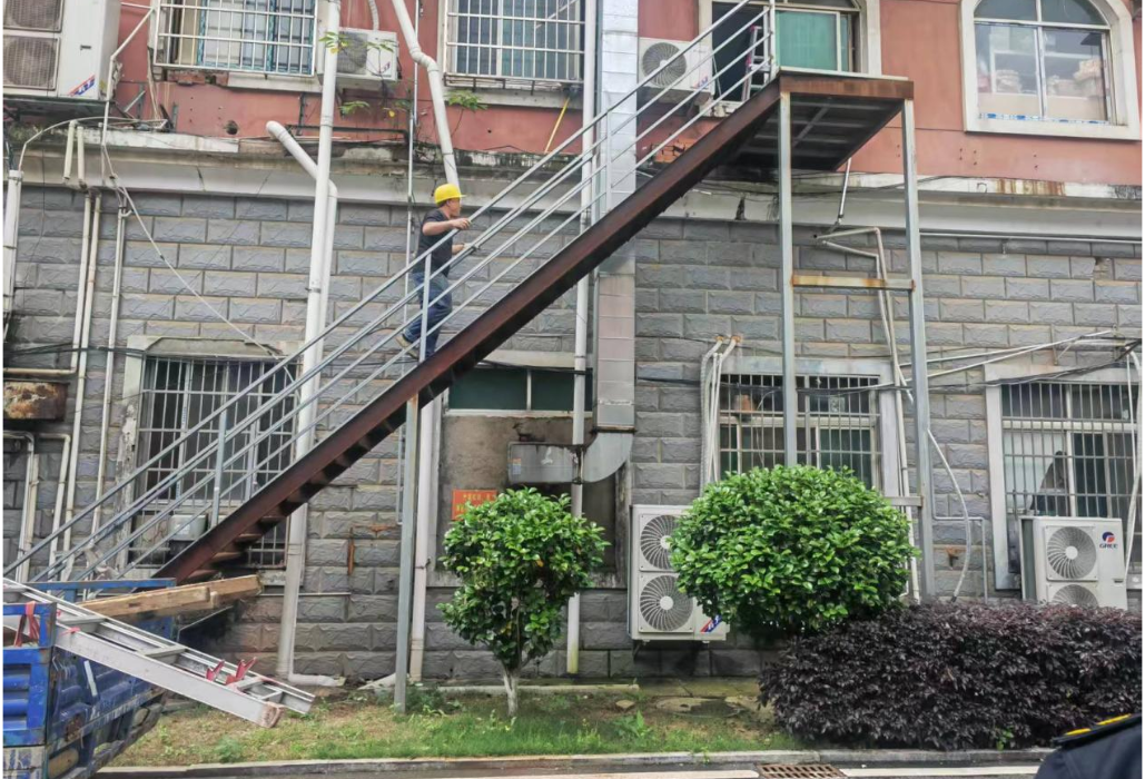 金鹗山街道：攻坚存量违建 焕新城市空间