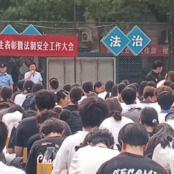 法治宣讲进校园   守护青春助成长