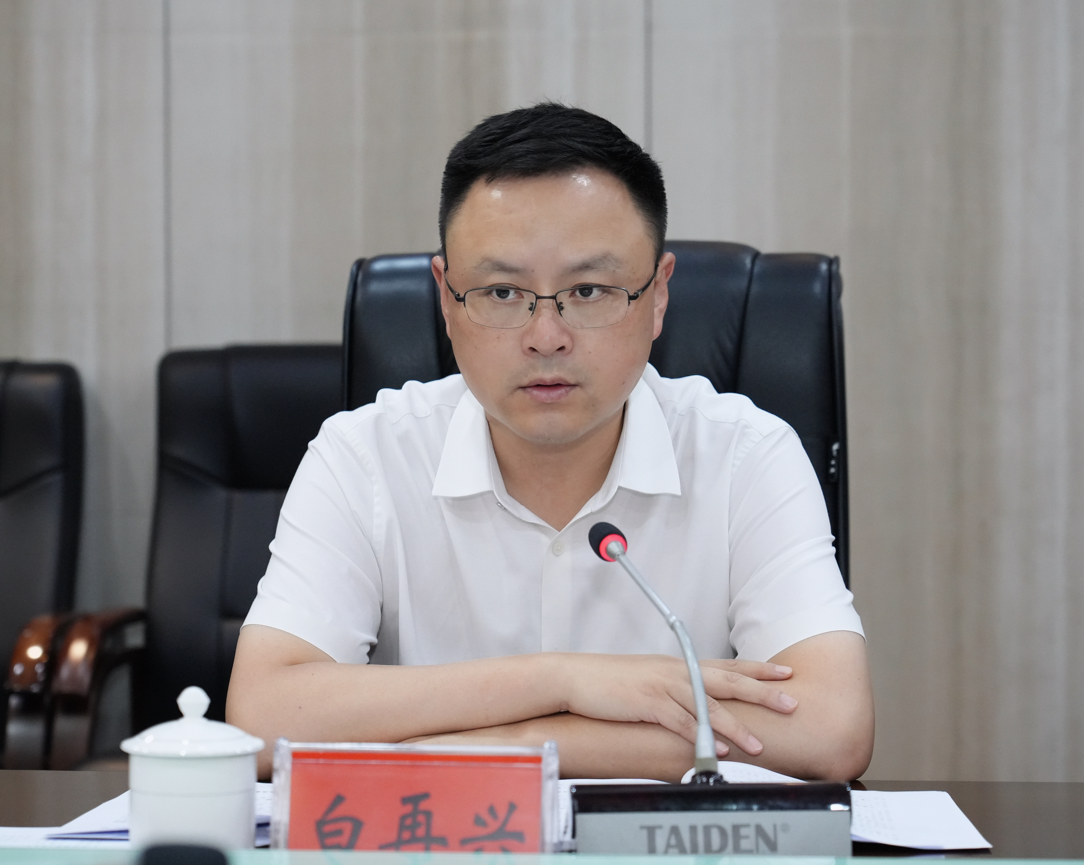 b94df3a60fc3821fe289ff8f36dcc402.jpg b94df3a60fc3821fe289ff8f36dcc402.jpg