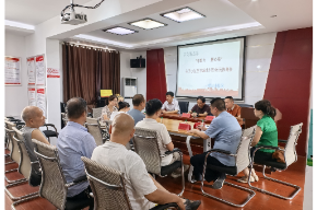 螺丝港社区党委创新“党建+多元共治”模式，把调解现场变“普法课堂”