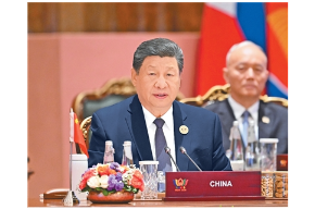 习近平出席金砖国家领导人第十八次会晤第二阶段会议并发表重要讲话