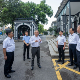 沈晓明在湖南第一师范学院调研
