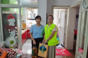 吕仙亭社区开展走访慰问失独老人活动