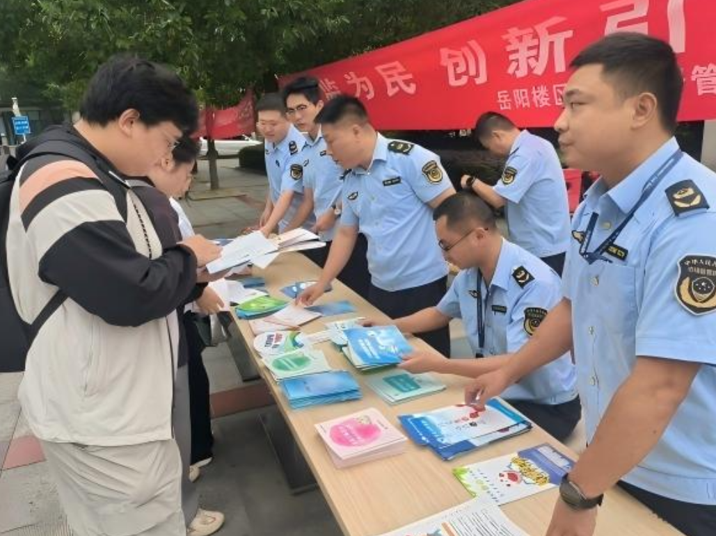 药械安全科普进校园 监管培训同步提质效——区市场监管局开展药品安全宣传周活动