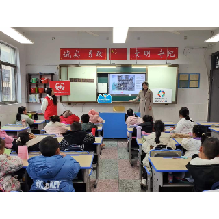 共青团伙伴计划 团团活力圈 心理课堂——女巫温妮