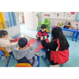 巧手剪窗花 童心赏民俗