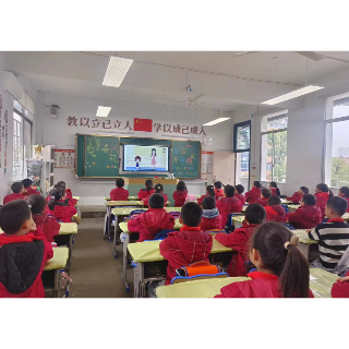 开学第一课 “护苗”在行动