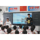 市九中优秀学子回访母校