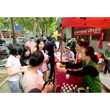 岳阳楼区组织开展“助力高考 放飞梦想”志愿服务活动