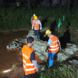 7小时极速救险——岳阳楼区连夜处置管涌险情