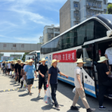 岳阳楼区党员干部冲锋在前 共护“第二道防线”