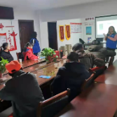 关爱老年朋友 提高防骗意识