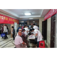 洞庭社区卫生服务中心开展”爱在重阳,情暖洞庭“老年人健康义诊活动
