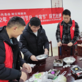 虎虎生威庆元宵，居民同乐促和谐