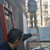 改造老旧小区！居民主动拆除违建