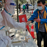 骆家坡社区：开展全员核酸检测应急演练