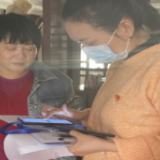党员亮身份作表率 助力社区疫情防控