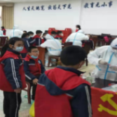 “亮旗帜”作表率  在一线 筑铜墙