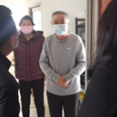 【我为群众办实事】党员先行,为隔离对象上门服务