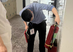 筑牢安全防线 吕仙亭社区卫生服务中心开展安全隐患大排查