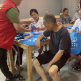 桃花山社区:“助老防骗 助老防毒”公益宣传活动