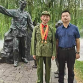 偶遇“环保名人”朱再保老人