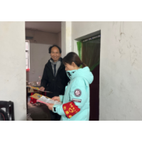 敲门入户送安全 防范意识入人心