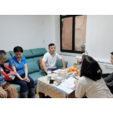社区律师解难题 调解纠纷促和谐