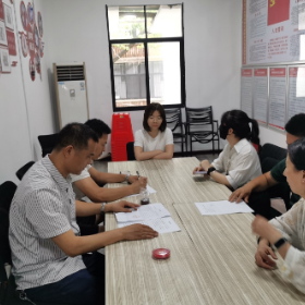 有害垃圾隐患大 齐心协力除隐患