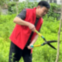 纪检监察联络站 禁种铲毒“进社区”