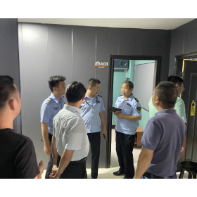 扫楼清底再发力  重拳出击护平安
