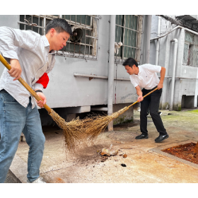 铁路社区联合联点单位区住建局开展环境卫生整治行动