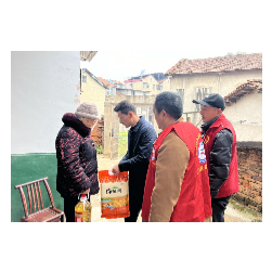 年关将至送温暖，浓浓关怀暖人心