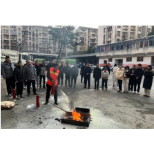城市垃圾清运管理所开展消防安全知识技能培训       理论与实践并重，全方位提升应急能力