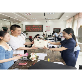 5.20，岳阳楼区妇幼保健院让135对新人享受免费婚检服务