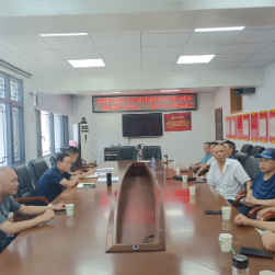 吕仙亭街道召开“八一”建军节座谈会