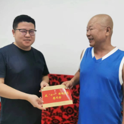 七一慰问老党员 组织关怀暖人心