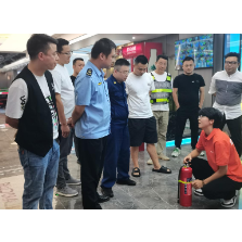 “安全工作无小事”——东茅岭街道开展国庆节前安全夜查行动