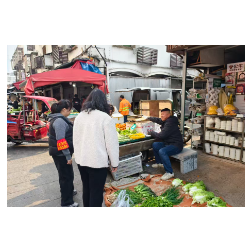 芋头田社区：清理疏导占道商贩 营造良好营商环境