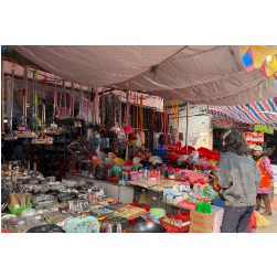 梅溪桥社区开展市场经营环境劝导行动